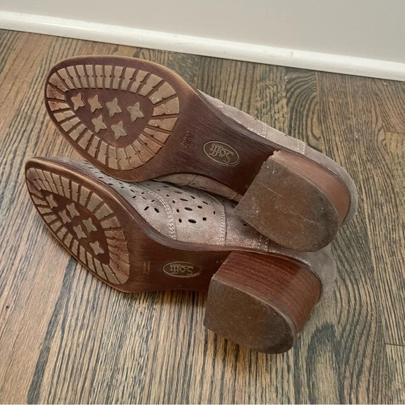 Sofft Wyoming Anthracite Laser Cut Leather Ankle Booties size 9.5 - Picture 8 of 9